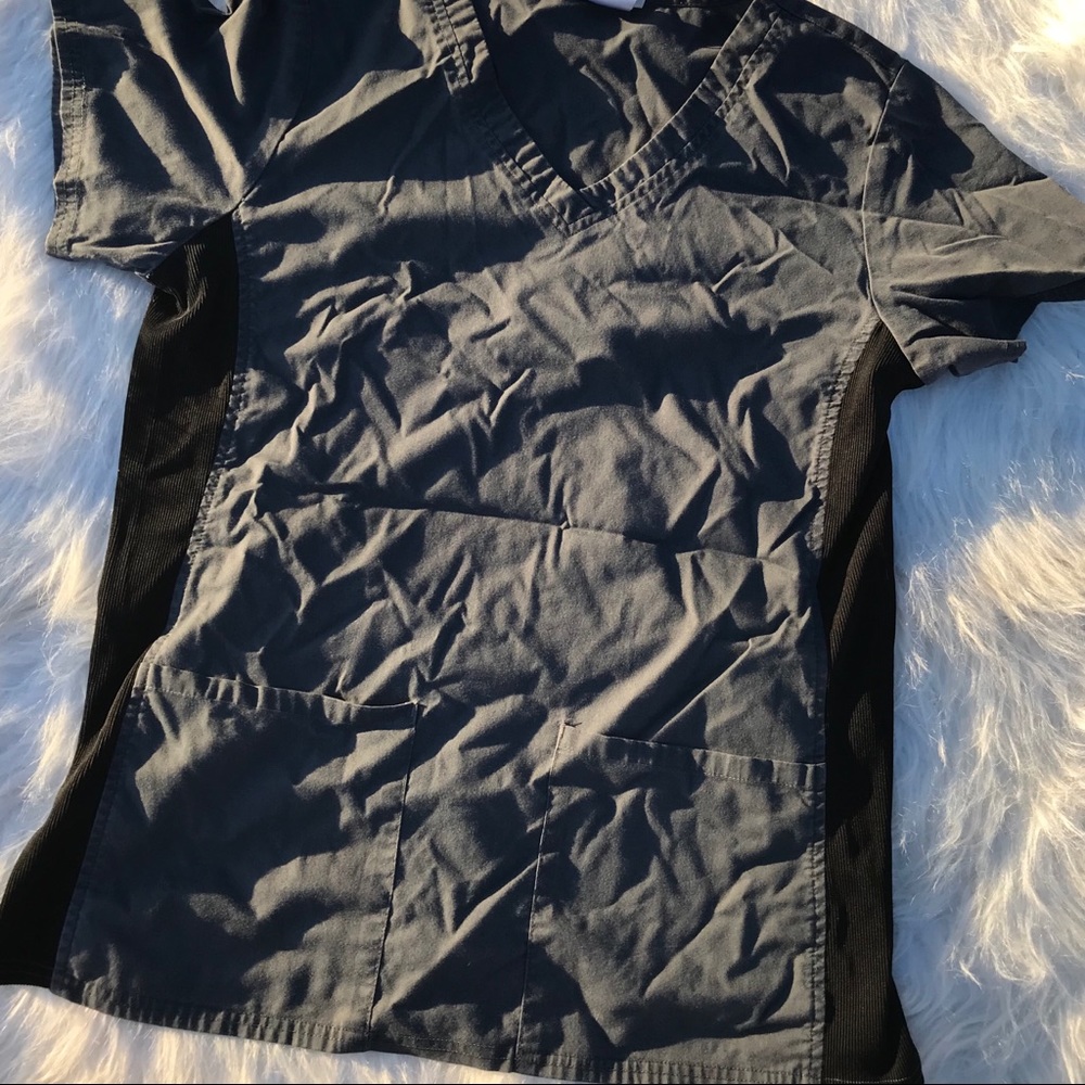 Scrub Black/Grey Top